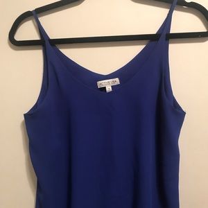 Spaghetti strapped blue flowy tank top